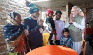 PM Modi in Meera house