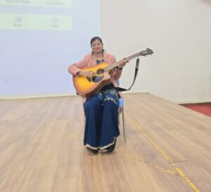 एसोसिएट प्रोफेसर डॉ दीपिका शुक्ला