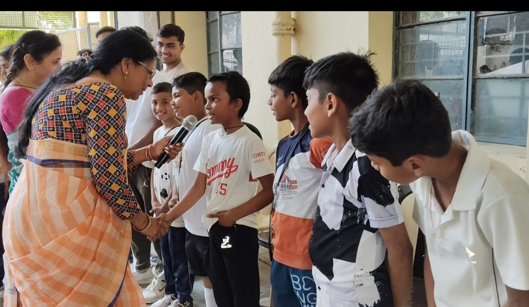 जुगल देवी स्कूल में प्रथम मां जुगल देवी मेमोरियल इंट्राम्यूरल बैडमिंटन टूर्नामेंट का शुभारंभ